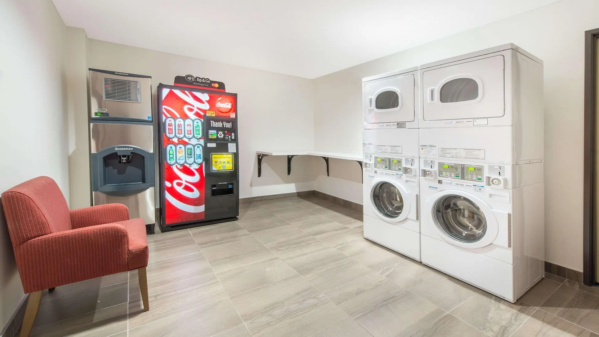 ****  Hotel 11, Mod A Sonesta Collection YYC Canadá