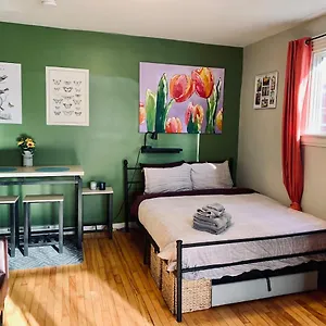  Apartment 255 Comfy Studio, Location, Parking Canada