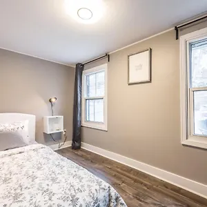  Apartment Cozy Chic Oasis 3 Bedroom Canada