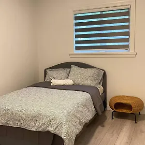  Villa Separate Entrance One Bed Studio! Canada