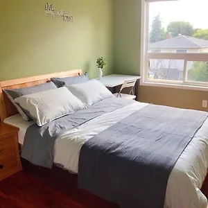 Homestay Nice With Private Bath In Mid Town Canada